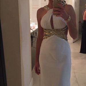 Formal dress for prom parties or weddings.